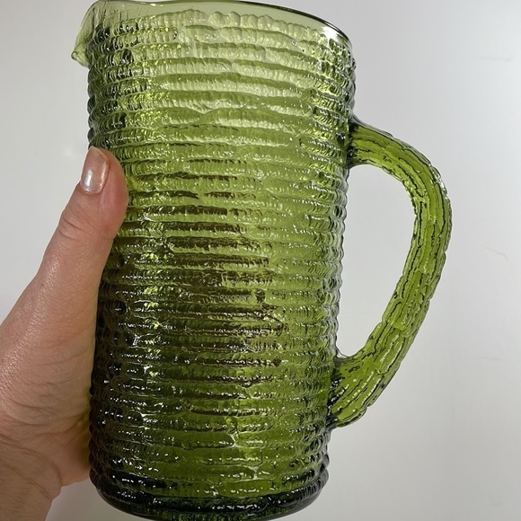 Soreno Avocado Green Crinkle Pitcher Bark Texture - Picture 8 of 9
